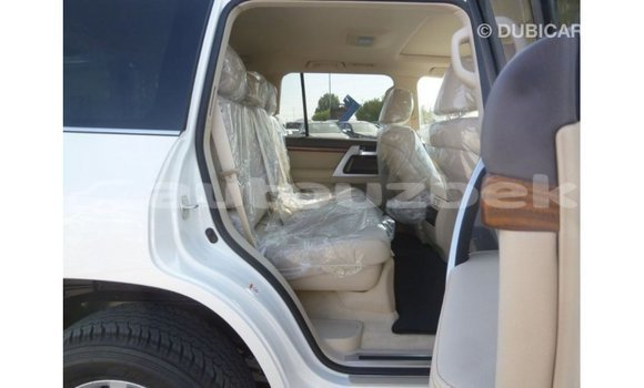 Buy Import Toyota Land Cruiser White Car in Import - Dubai in Andijon Buy Import Toyota Land Cruiser White Car in Import - Dubai in Andijon