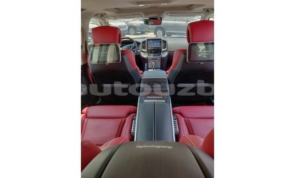 Buy Import Toyota Land Cruiser Black Car in Import - Dubai in Andijon Buy Import Toyota Land Cruiser Black Car in Import - Dubai in Andijon