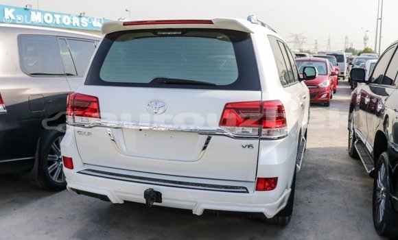 Buy Import Toyota Land Cruiser White Car in Import - Dubai in Andijon Buy Import Toyota Land Cruiser White Car in Import - Dubai in Andijon