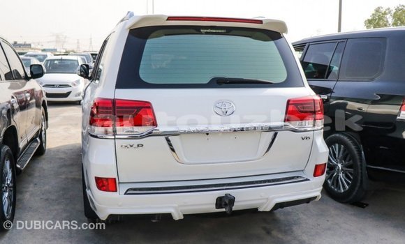 Buy Import Toyota Land Cruiser White Car in Import - Dubai in Andijon Buy Import Toyota Land Cruiser White Car in Import - Dubai in Andijon