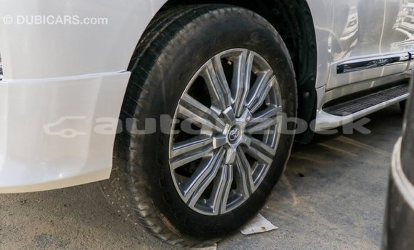 Buy Import Toyota Land Cruiser White Car in Import - Dubai in Andijon Buy Import Toyota Land Cruiser White Car in Import - Dubai in Andijon