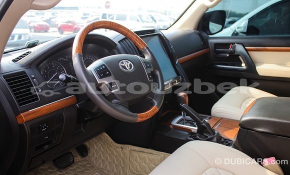 Buy Import Toyota Land Cruiser White Car in Import - Dubai in Andijon Buy Import Toyota Land Cruiser White Car in Import - Dubai in Andijon