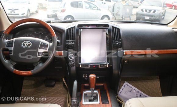 Buy Import Toyota Land Cruiser White Car in Import - Dubai in Andijon Buy Import Toyota Land Cruiser White Car in Import - Dubai in Andijon