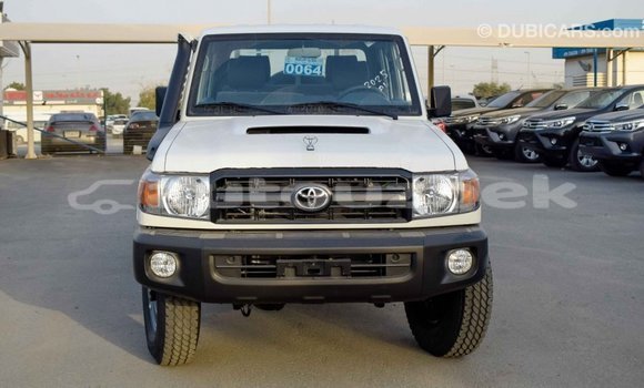 Buy Import Toyota Land Cruiser White Car in Import - Dubai in Andijon Buy Import Toyota Land Cruiser White Car in Import - Dubai in Andijon