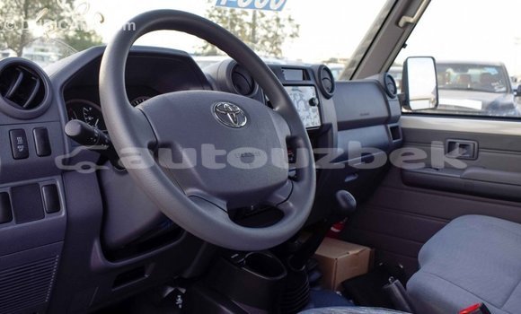 Buy Import Toyota Land Cruiser White Car in Import - Dubai in Andijon Buy Import Toyota Land Cruiser White Car in Import - Dubai in Andijon