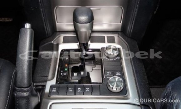 Buy Import Toyota Land Cruiser White Car in Import - Dubai in Andijon Buy Import Toyota Land Cruiser White Car in Import - Dubai in Andijon