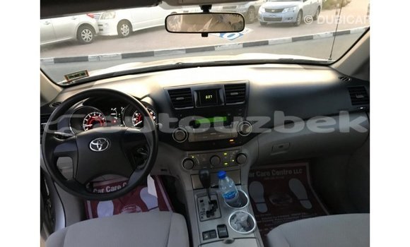 Buy Import Toyota Highlander Other Car in Import - Dubai in Andijon Buy Import Toyota Highlander Other Car in Import - Dubai in Andijon