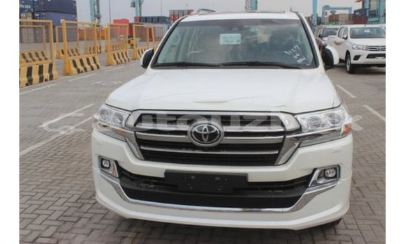 Buy Import Toyota Land Cruiser White Car in Import - Dubai in Andijon Buy Import Toyota Land Cruiser White Car in Import - Dubai in Andijon