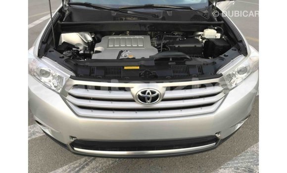 Buy Import Toyota Highlander Other Car in Import - Dubai in Andijon Buy Import Toyota Highlander Other Car in Import - Dubai in Andijon