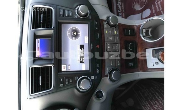 Buy Import Toyota Highlander Black Car in Import - Dubai in Andijon Buy Import Toyota Highlander Black Car in Import - Dubai in Andijon