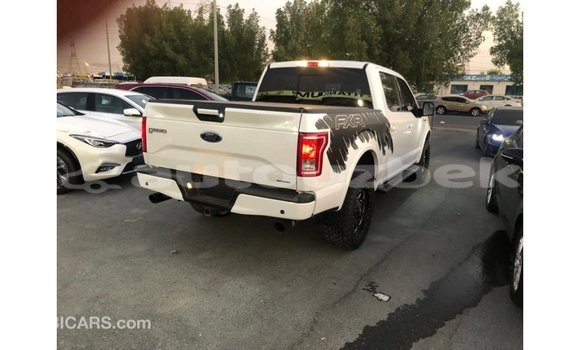 Buy Import Ford V8 White Car in Import - Dubai in Andijon Buy Import Ford V8 White Car in Import - Dubai in Andijon