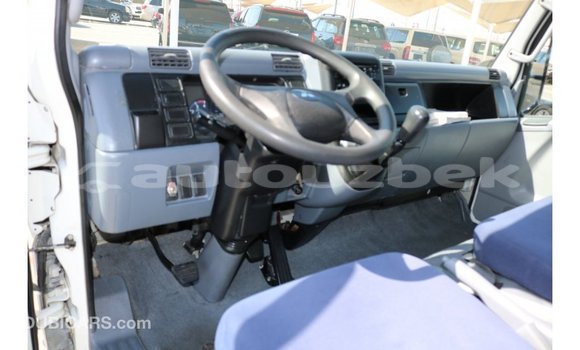 Buy Import Mitsubishi Carisma White Car in Import - Dubai in Andijon