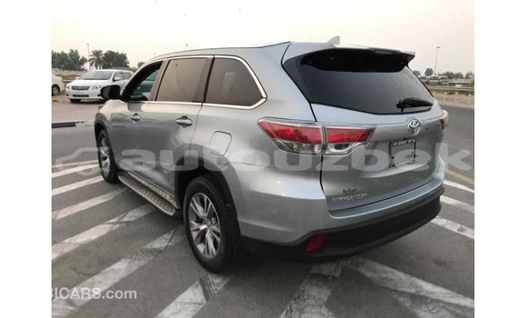 Buy Import Toyota Highlander Other Car in Import - Dubai in Andijon Buy Import Toyota Highlander Other Car in Import - Dubai in Andijon