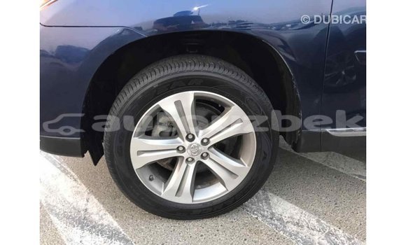 Buy Import Toyota Highlander Blue Car in Import - Dubai in Andijon Buy Import Toyota Highlander Blue Car in Import - Dubai in Andijon
