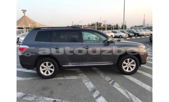 Buy Import Toyota Highlander Other Car in Import - Dubai in Andijon Buy Import Toyota Highlander Other Car in Import - Dubai in Andijon