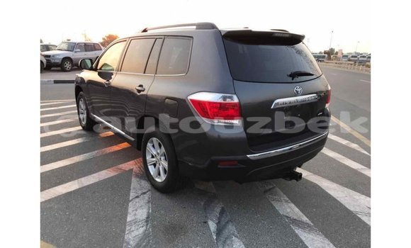 Buy Import Toyota Highlander Other Car in Import - Dubai in Andijon Buy Import Toyota Highlander Other Car in Import - Dubai in Andijon