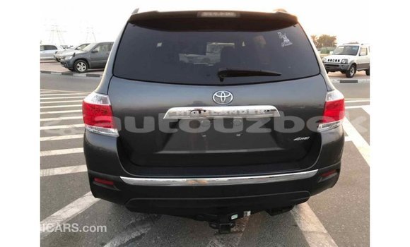 Buy Import Toyota Highlander Other Car in Import - Dubai in Andijon Buy Import Toyota Highlander Other Car in Import - Dubai in Andijon