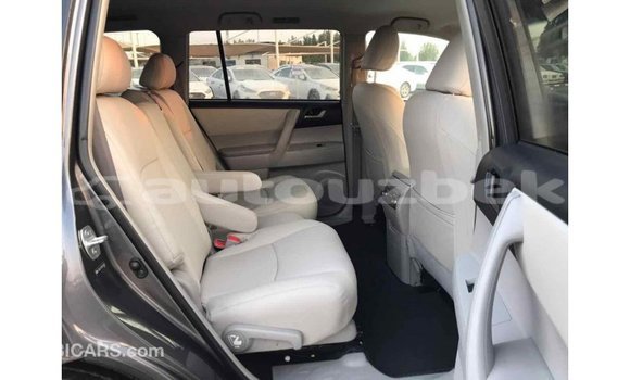 Buy Import Toyota Highlander Other Car in Import - Dubai in Andijon Buy Import Toyota Highlander Other Car in Import - Dubai in Andijon