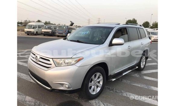 Buy Import Toyota Highlander Other Car in Import - Dubai in Andijon Buy Import Toyota Highlander Other Car in Import - Dubai in Andijon