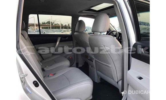 Buy Import Toyota Highlander Other Car in Import - Dubai in Andijon Buy Import Toyota Highlander Other Car in Import - Dubai in Andijon