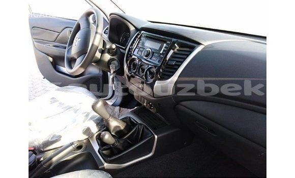 Buy Import Mitsubishi L200 White Car in Import - Dubai in Andijon Buy Import Mitsubishi L200 White Car in Import - Dubai in Andijon