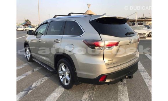Buy Import Toyota Highlander Beige Car in Import - Dubai in Andijon Buy Import Toyota Highlander Beige Car in Import - Dubai in Andijon