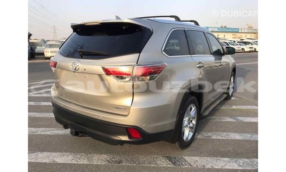 Buy Import Toyota Highlander Beige Car in Import - Dubai in Andijon Buy Import Toyota Highlander Beige Car in Import - Dubai in Andijon