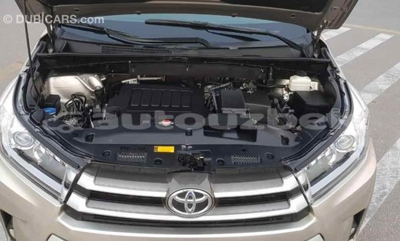 Buy Import Toyota Highlander Beige Car in Import - Dubai in Andijon Buy Import Toyota Highlander Beige Car in Import - Dubai in Andijon