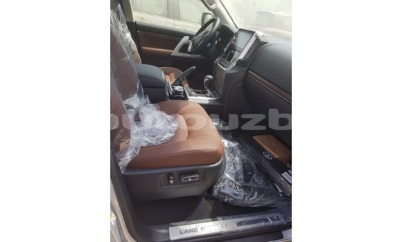 Buy Import Toyota Land Cruiser Brown Car in Import - Dubai in Andijon Buy Import Toyota Land Cruiser Brown Car in Import - Dubai in Andijon