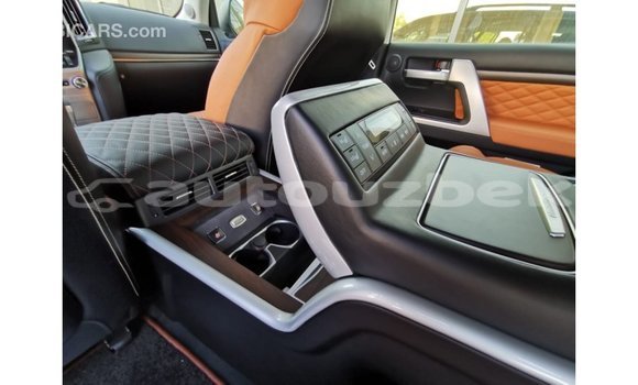 Buy Import Toyota Land Cruiser Black Car in Import - Dubai in Andijon Buy Import Toyota Land Cruiser Black Car in Import - Dubai in Andijon