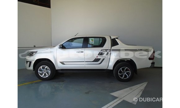 Buy Import Toyota Hilux White Car in Import - Dubai in Andijon Buy Import Toyota Hilux White Car in Import - Dubai in Andijon