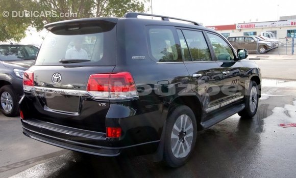 Buy Import Toyota Land Cruiser Black Car in Import - Dubai in Andijon Buy Import Toyota Land Cruiser Black Car in Import - Dubai in Andijon