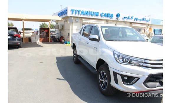 Buy Import Toyota Hilux White Car in Import - Dubai in Andijon Buy Import Toyota Hilux White Car in Import - Dubai in Andijon