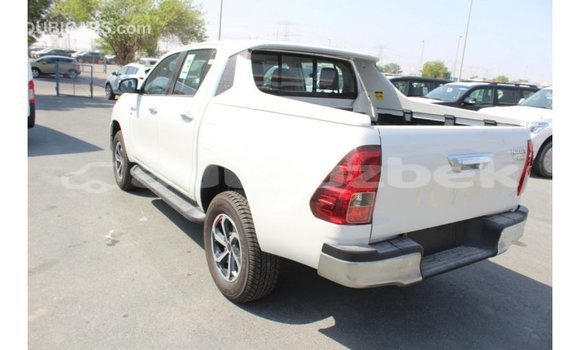 Buy Import Toyota Hilux White Car in Import - Dubai in Andijon Buy Import Toyota Hilux White Car in Import - Dubai in Andijon