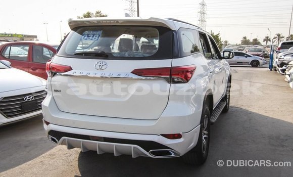 Buy Import Toyota Fortuner White Car in Import - Dubai in Andijon Buy Import Toyota Fortuner White Car in Import - Dubai in Andijon