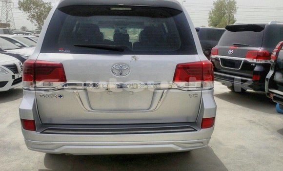 Buy Import Toyota Land Cruiser Other Car in Import - Dubai in Andijon Buy Import Toyota Land Cruiser Other Car in Import - Dubai in Andijon
