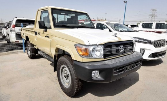 Buy Import Toyota Land Cruiser Beige Car in Import - Dubai in Andijon Buy Import Toyota Land Cruiser Beige Car in Import - Dubai in Andijon