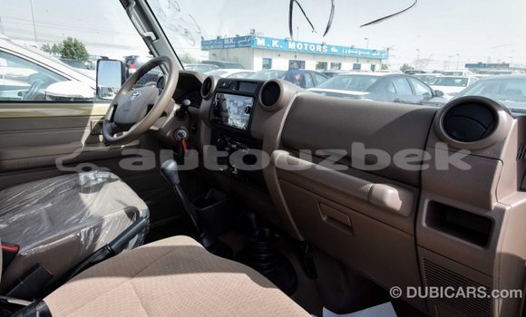 Buy Import Toyota Land Cruiser Beige Car in Import - Dubai in Andijon Buy Import Toyota Land Cruiser Beige Car in Import - Dubai in Andijon