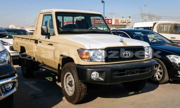 Buy Import Toyota Land Cruiser Beige Car in Import - Dubai in Andijon Buy Import Toyota Land Cruiser Beige Car in Import - Dubai in Andijon