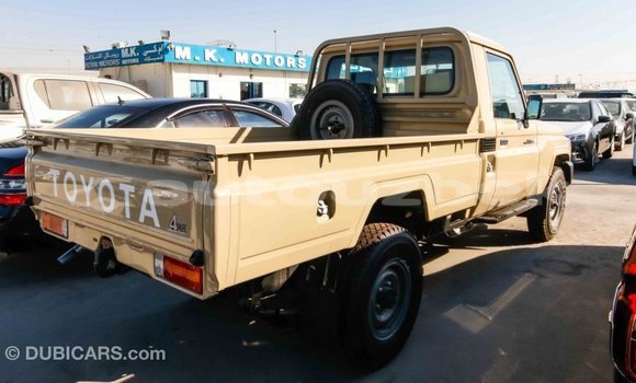 Buy Import Toyota Land Cruiser Beige Car in Import - Dubai in Andijon Buy Import Toyota Land Cruiser Beige Car in Import - Dubai in Andijon