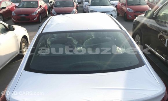 Buy Import Hyundai Elantra White Car in Import - Dubai in Andijon Buy Import Hyundai Elantra White Car in Import - Dubai in Andijon