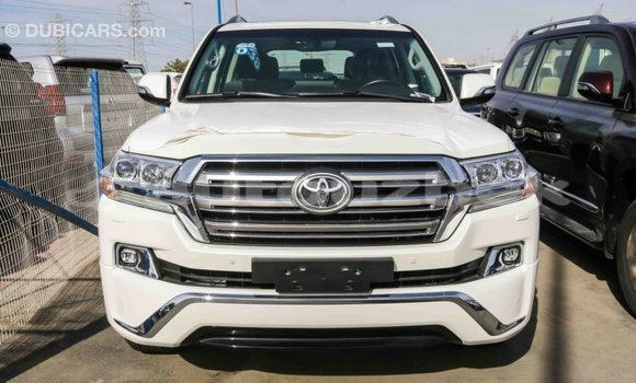 Buy Import Toyota Land Cruiser White Car in Import - Dubai in Andijon Buy Import Toyota Land Cruiser White Car in Import - Dubai in Andijon