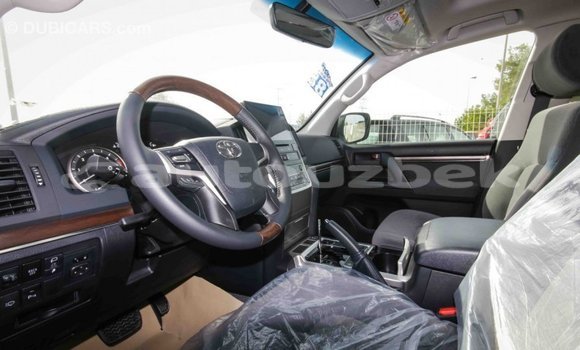 Buy Import Toyota Land Cruiser White Car in Import - Dubai in Andijon Buy Import Toyota Land Cruiser White Car in Import - Dubai in Andijon