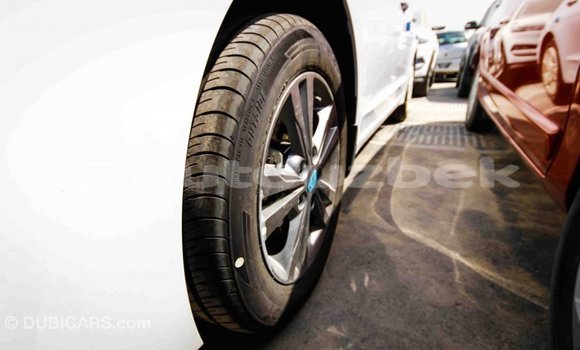 Buy Import Hyundai Elantra White Car in Import - Dubai in Andijon Buy Import Hyundai Elantra White Car in Import - Dubai in Andijon