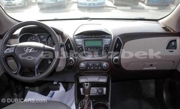 Buy Import Hyundai Tucson Beige Car in Import - Dubai in Andijon Buy Import Hyundai Tucson Beige Car in Import - Dubai in Andijon