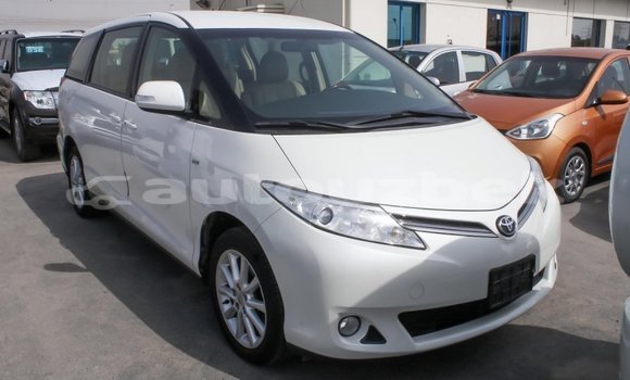 Buy Import Toyota Previa White Car in Import - Dubai in Andijon Buy Import Toyota Previa White Car in Import - Dubai in Andijon