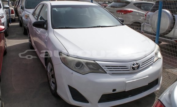 Buy Import Toyota Camry White Car in Import - Dubai in Andijon Buy Import Toyota Camry White Car in Import - Dubai in Andijon