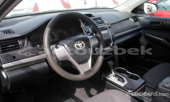 Buy Import Toyota Camry White Car in Import - Dubai in Andijon Buy Import Toyota Camry White Car in Import - Dubai in Andijon