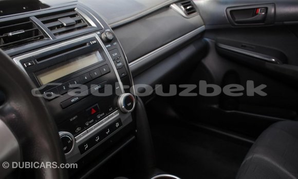 Buy Import Toyota Camry White Car in Import - Dubai in Andijon Buy Import Toyota Camry White Car in Import - Dubai in Andijon