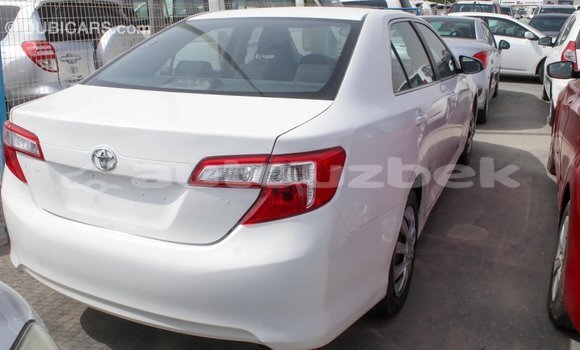Buy Import Toyota Camry White Car in Import - Dubai in Andijon Buy Import Toyota Camry White Car in Import - Dubai in Andijon